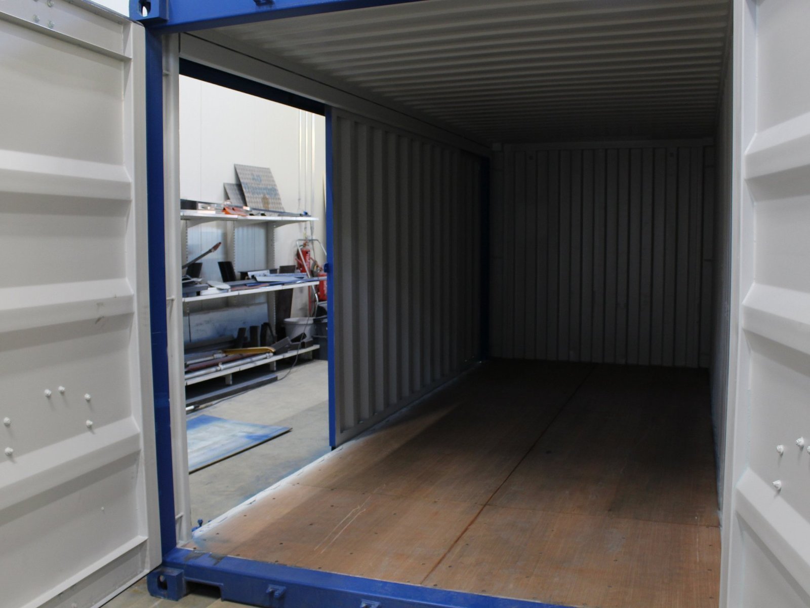 20-ft-Slidding-door-container-4